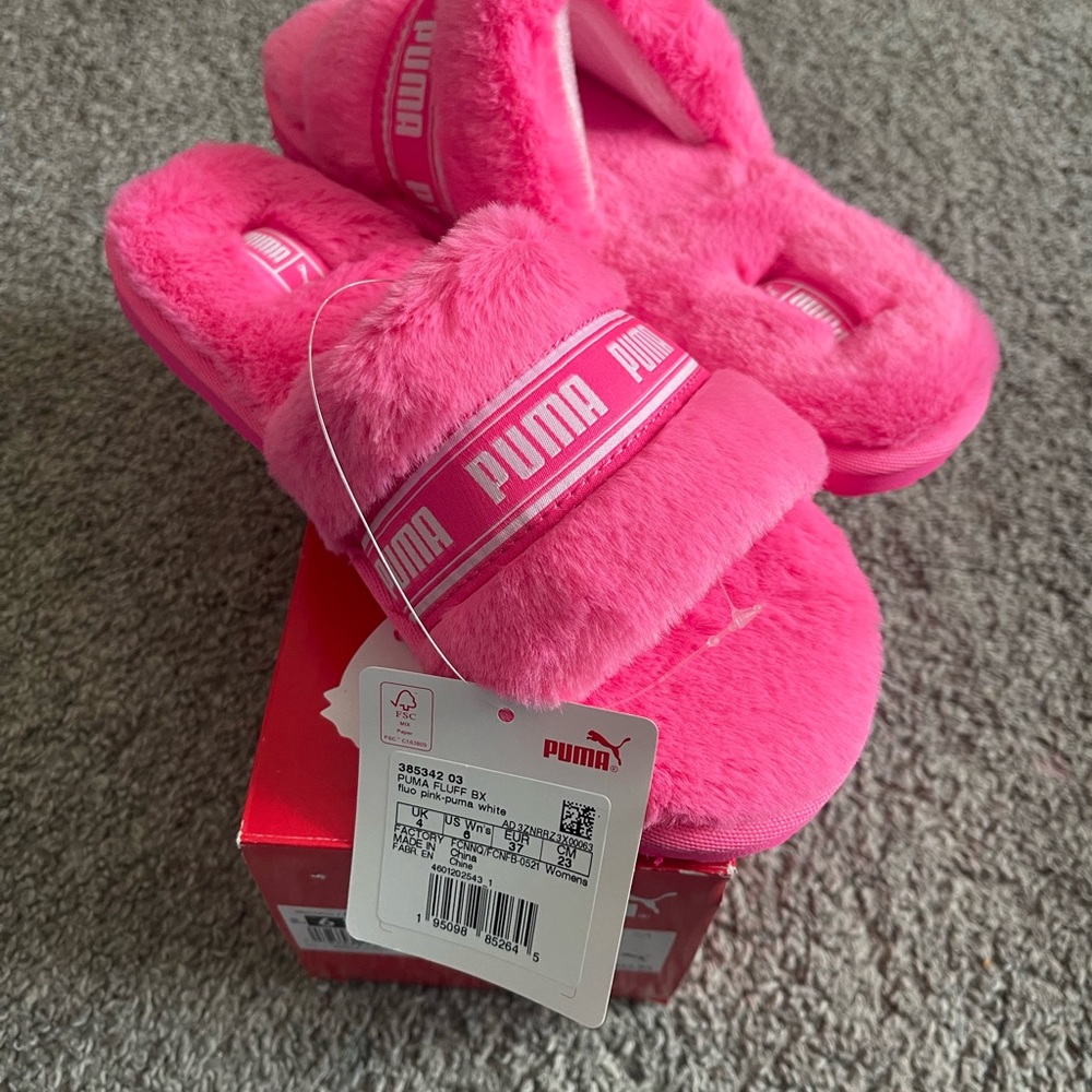 Puma fluff bx slipper womens size 6 nib